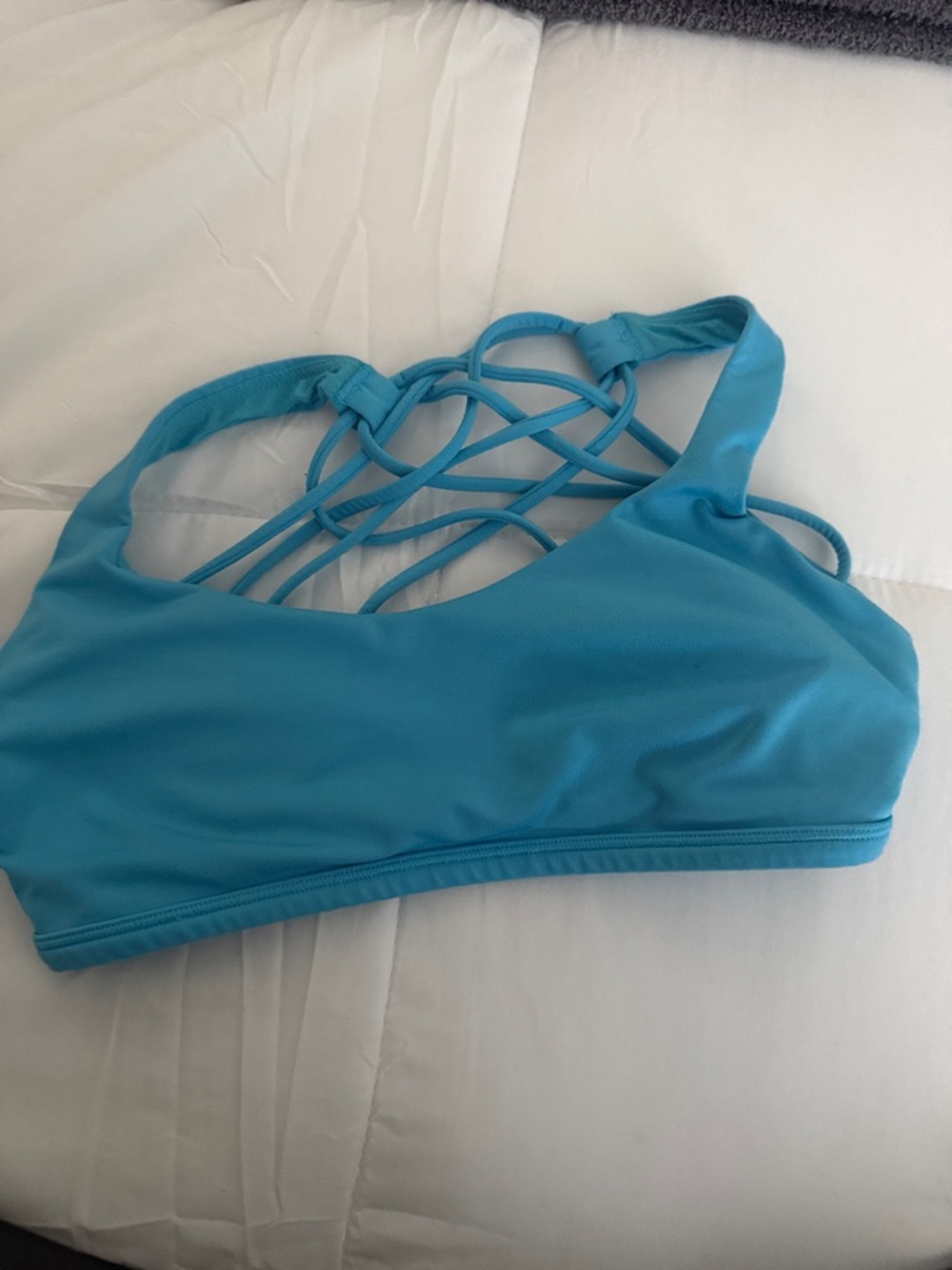 Lululemon Free To be sports bra